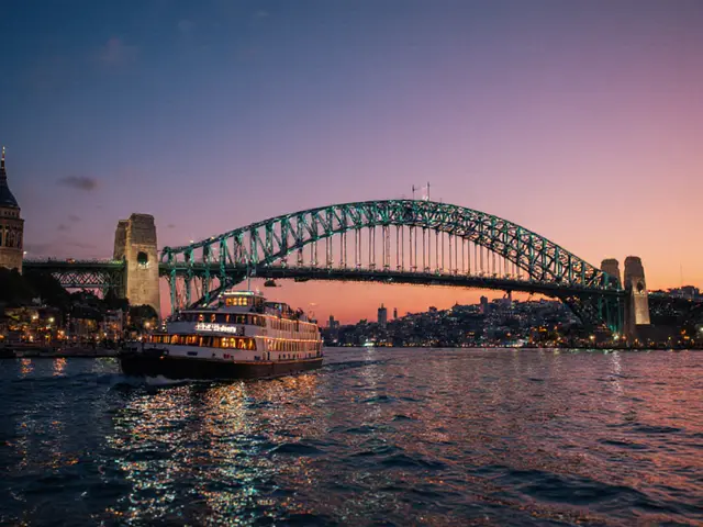 Istanbul Nightlife Guide: Culture, Food & Best Spots