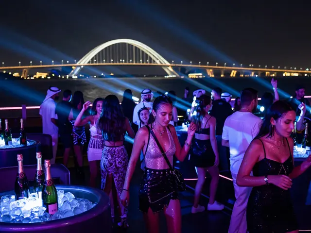 The Perfect Abu Dhabi Nightlife Itinerary for Every Type of Partygoer